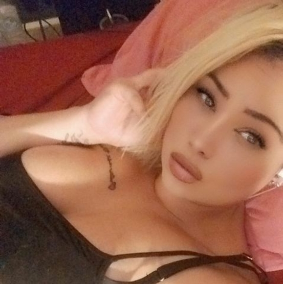 Meet your Posher, Ave - Picture 1 of 1